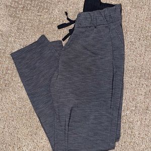 Lululemon joggers size 2